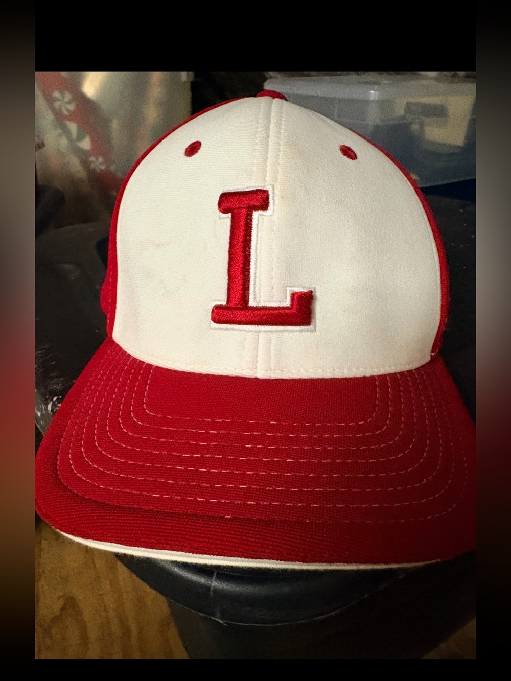Red and White Baseball Cap with Embroidered 'L'